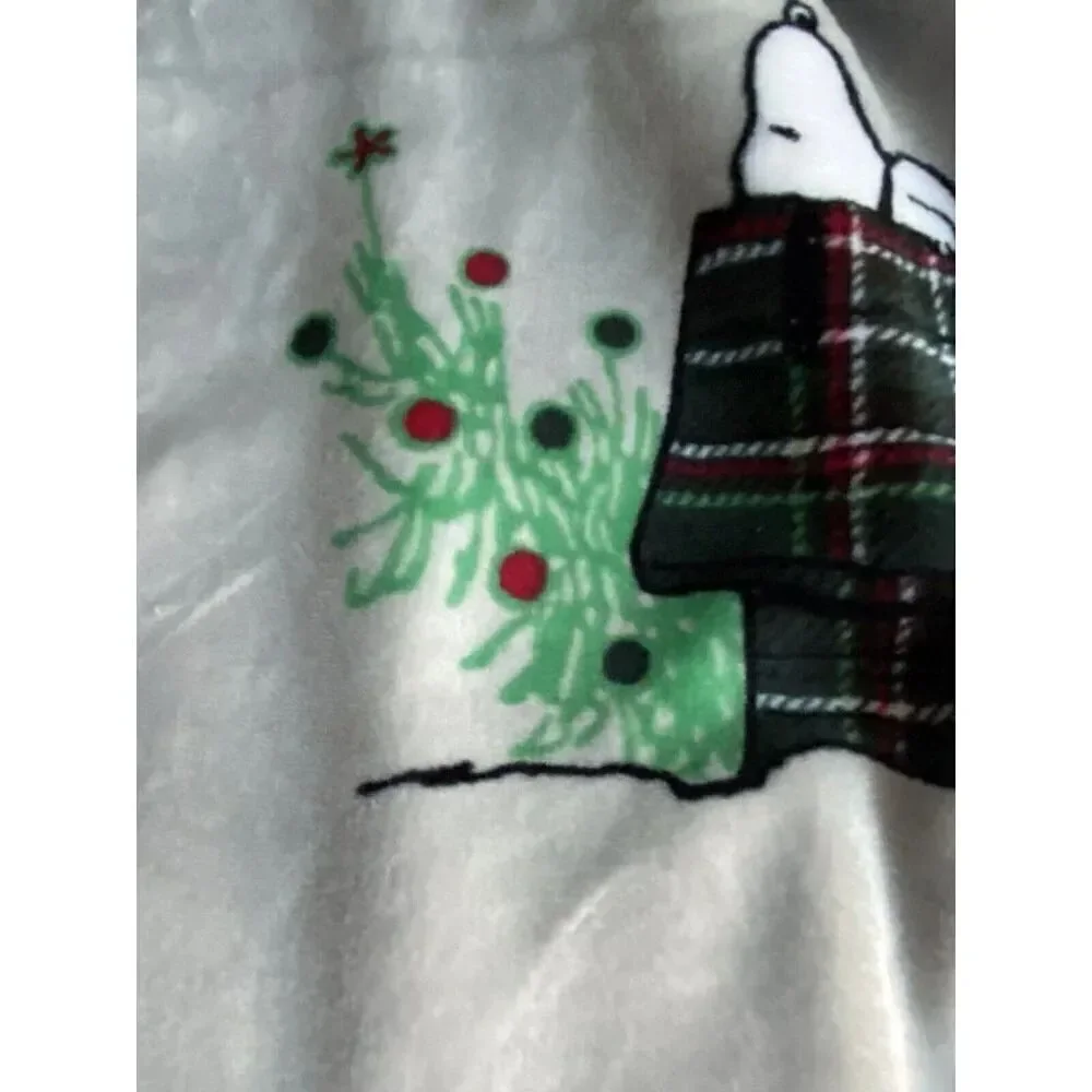 Peanuts Snoopy Plaid Doghouse Christmas Tree VelvetLoft Throw‎ Blanket 50 X 70”